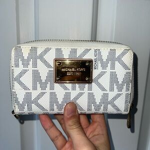 Michael Kors Jet Set Wallet